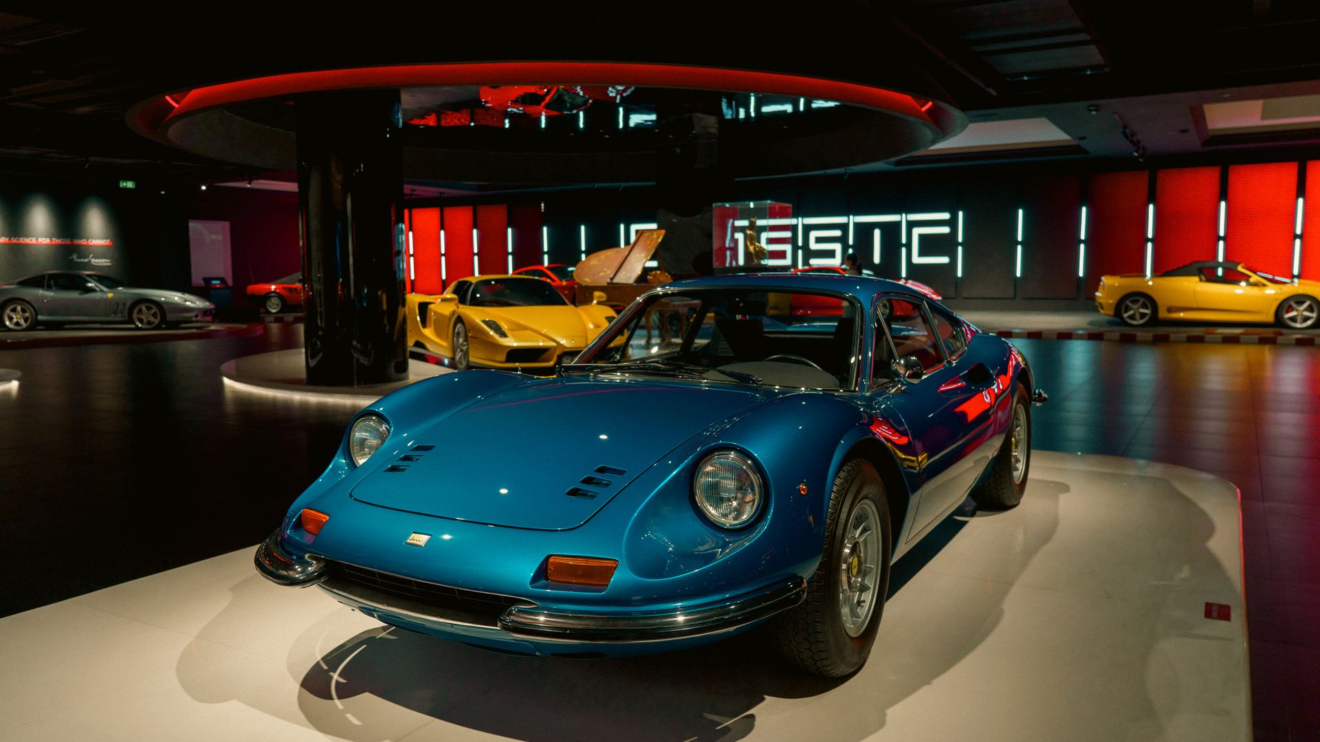 Shipping Special Vehicles: Luxury, Classic, and Non-Running Cars